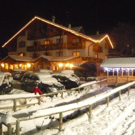 Active Hotel Gran Zebru' Cogolo Luaran gambar
