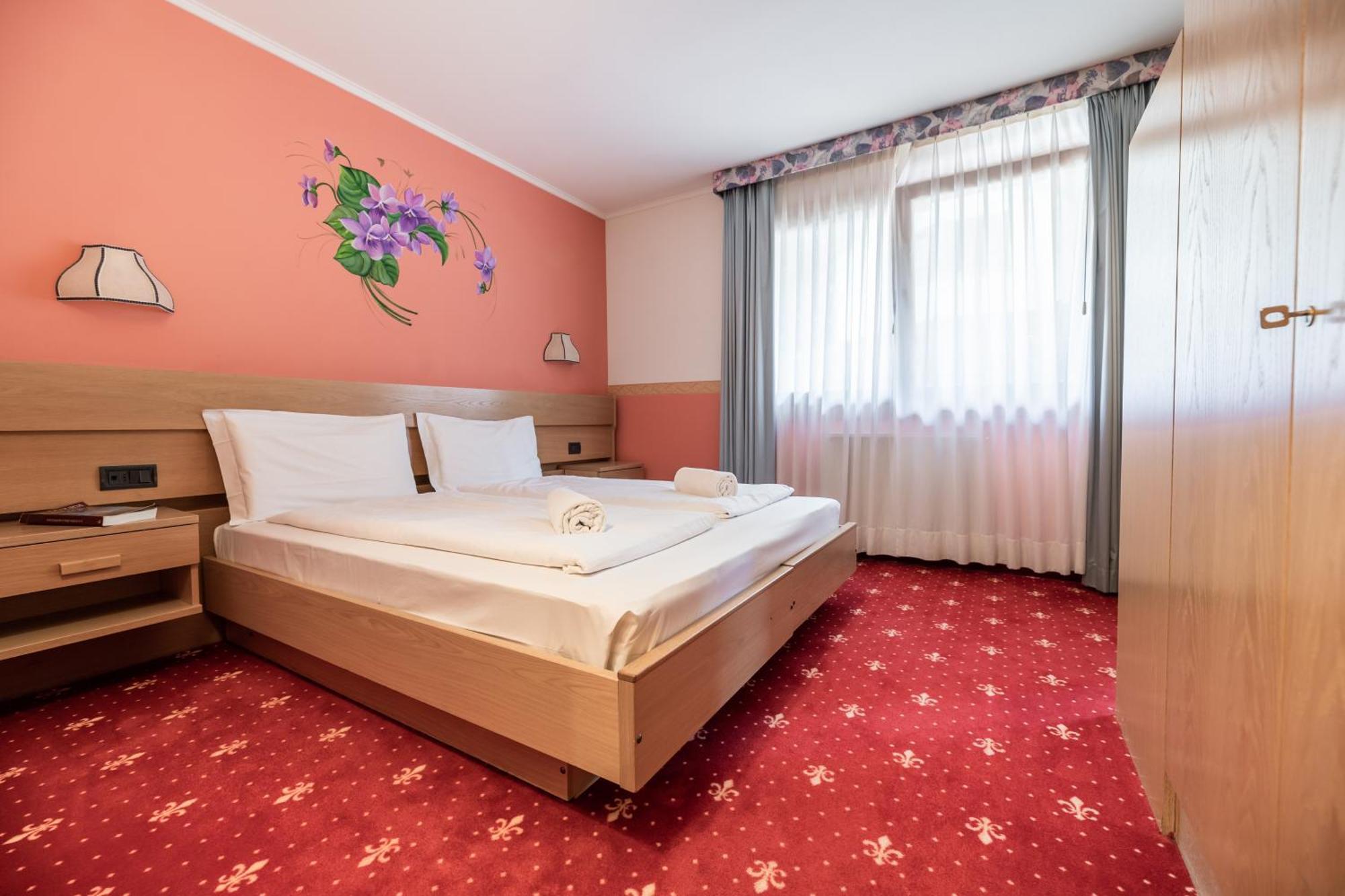 Active Hotel Gran Zebru' Cogolo Luaran gambar