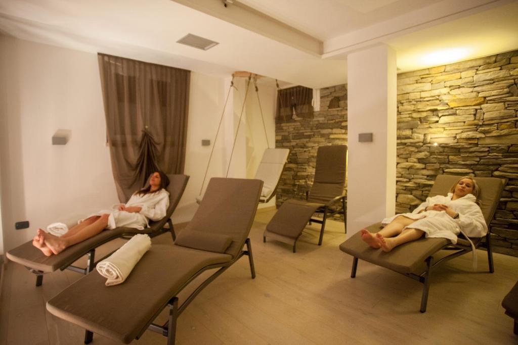 Active Hotel Gran Zebru' Cogolo Luaran gambar